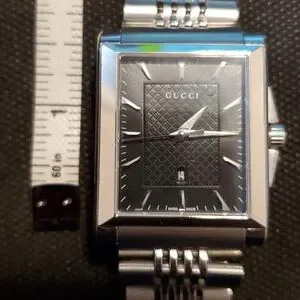 GUCCI  watch, euc. Gucci | Accessories | Euc Gucci Ladies Watch Authenticcuff  main image 4